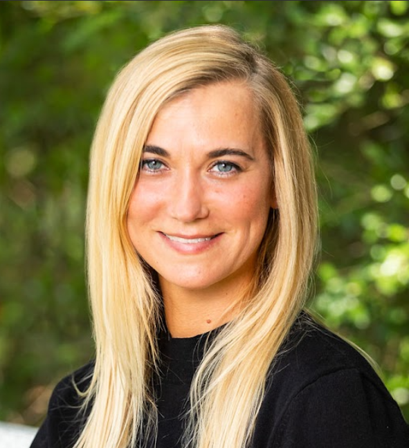 Kasia Ciszewski, Mental Health Therapist
